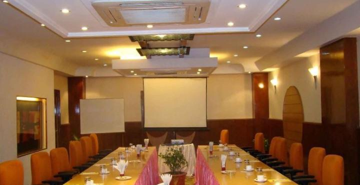 Celebrity Boutique Hotel Hyderabad Ngoại thất bức ảnh